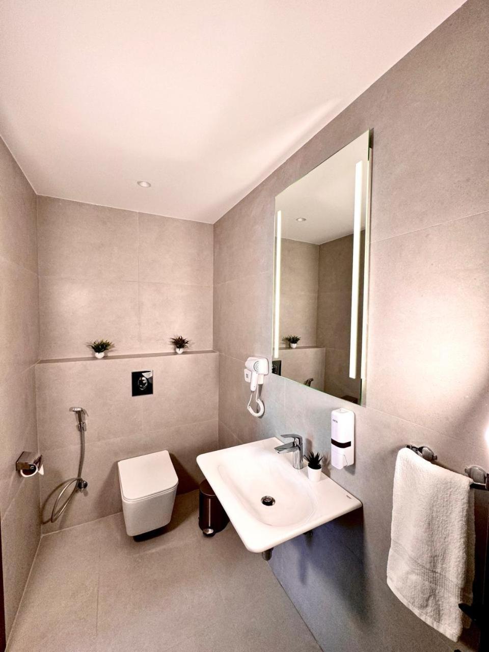 New Merryland Hotel 安曼 外观 照片